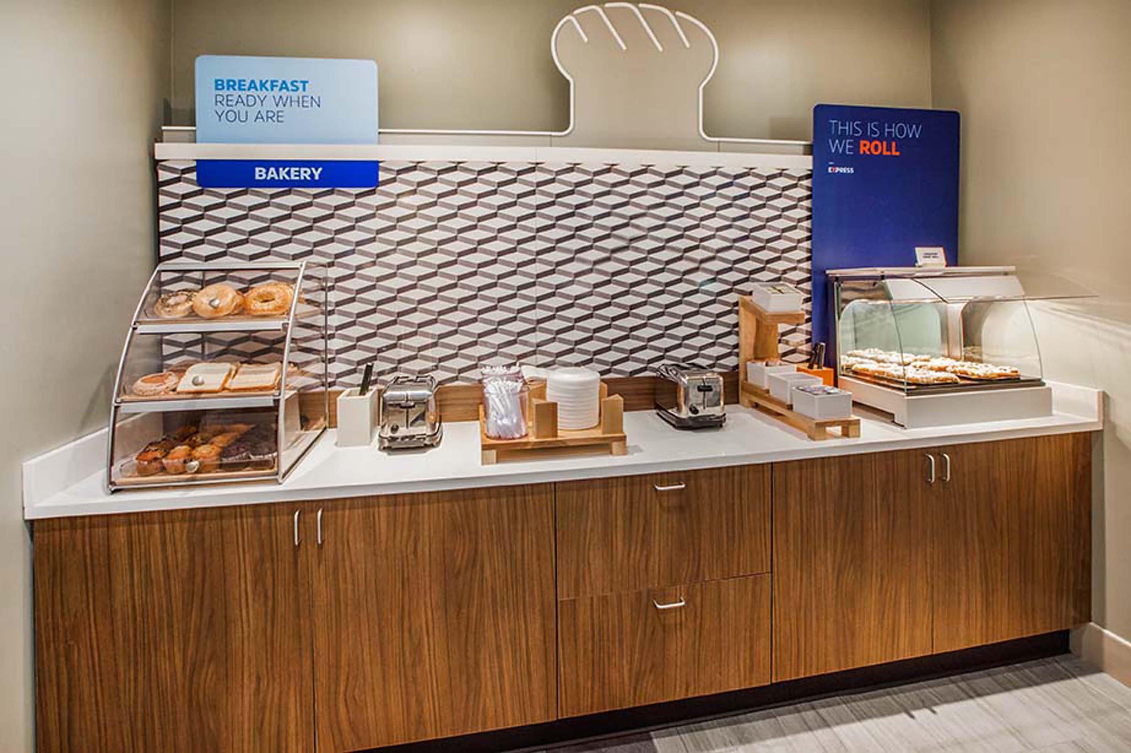 Holiday Inn Express & Suites Fort Dodge By Ihg Zewnętrze zdjęcie