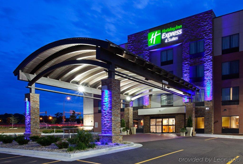 Holiday Inn Express & Suites Fort Dodge By Ihg Zewnętrze zdjęcie