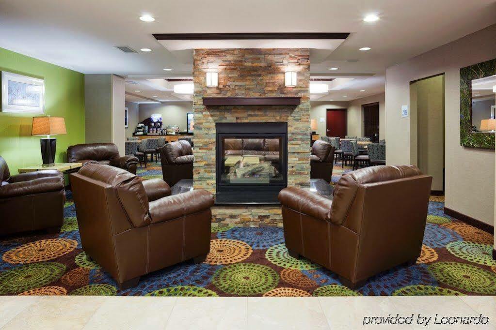 Holiday Inn Express & Suites Fort Dodge By Ihg Zewnętrze zdjęcie
